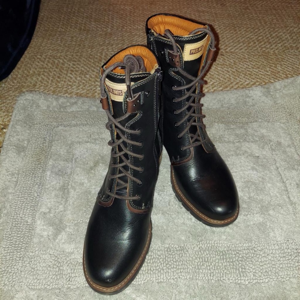 Pikolinos San Sebastián Lace Up Boots with Heel Women’s EU Size 39 Black